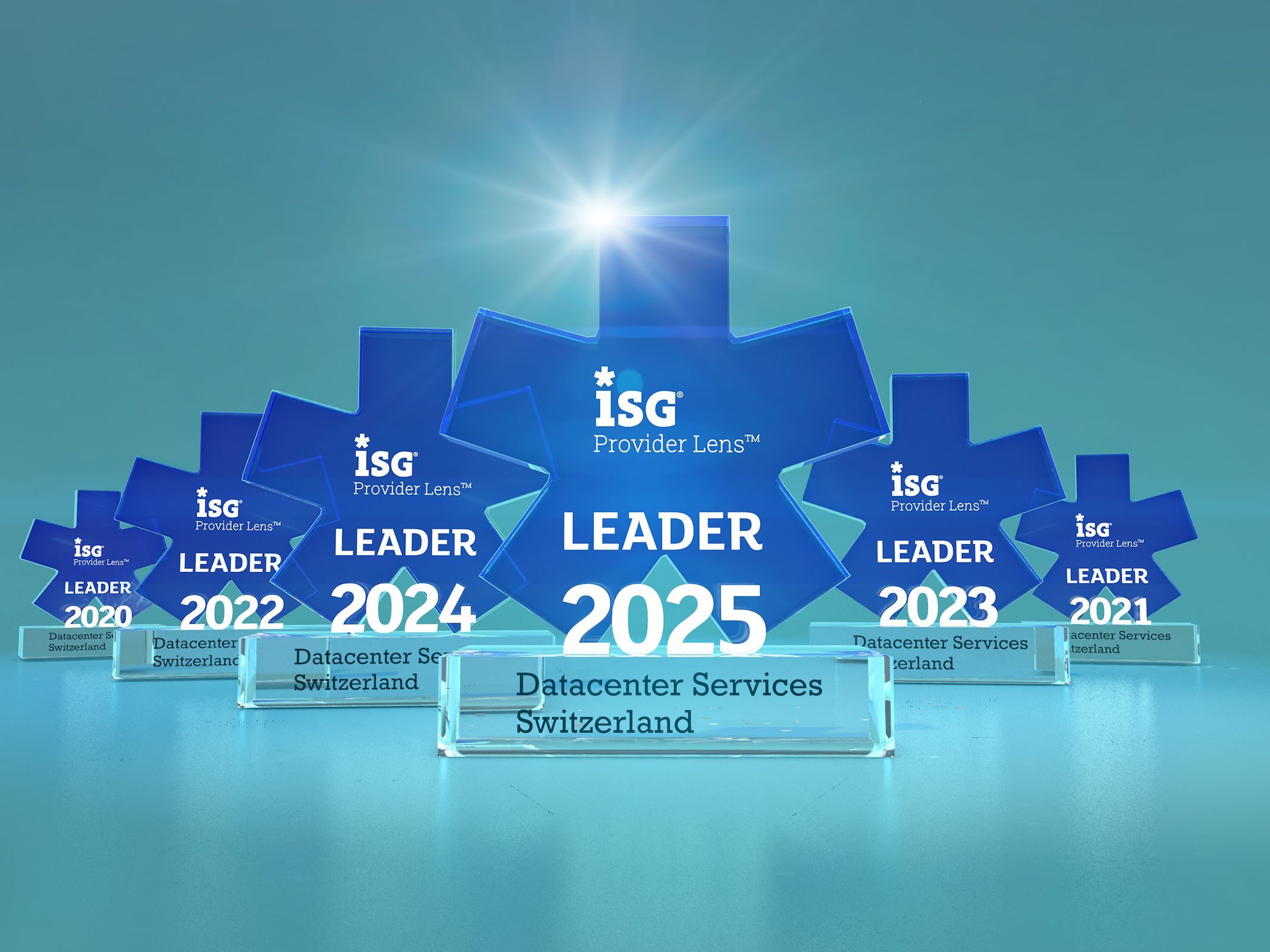 [Translate to Englisch:] Bild: Pokale Datacenter Award